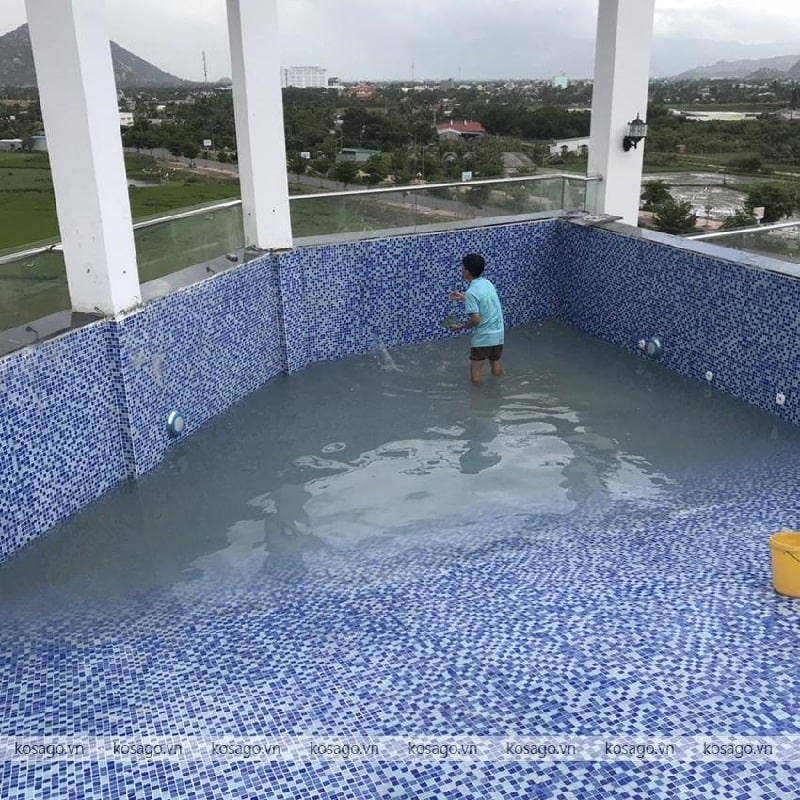 Công trình gạch ốp bể bơi khách sạn Ninh Thuận – Phan Rang